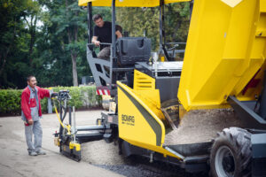 BOMAG BF300 P Finisher/Paver